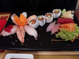 Sushi food