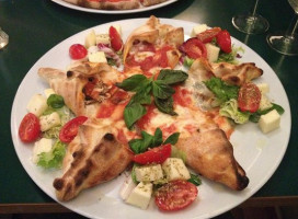 La Pizzeria Italiana food