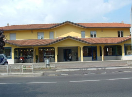 Croissanteria La Rocca outside