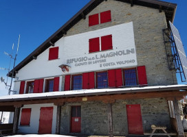 Rifugio Magnolini inside