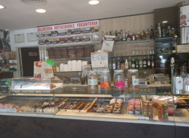 Pasticceria Mon Plaisir food