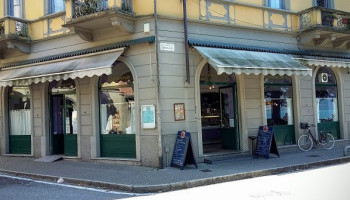 Gelateria Pasticceria Arrigoni outside