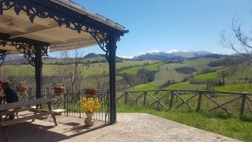 Agriturismo La Loggia outside