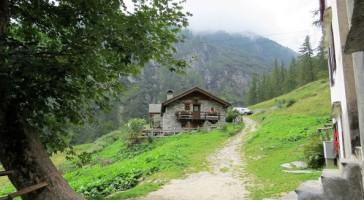 Agriturismo Alpe Burki outside