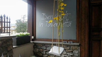 Tavernetta outside