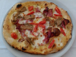 Pizzeria Montegrigna Tric Trac food