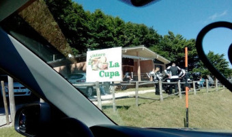 Rifugio La Cupa outside