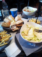 100 Montaditos food