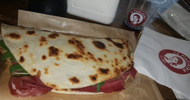 La Piadineria food