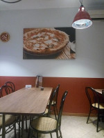 Mondo Pizza food