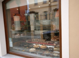 Pasticceria Perotti food