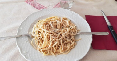 Da Rino Al Pontino food