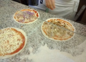 Fior Di Pizza food