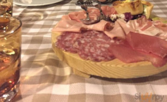 Cascina Belvedi food