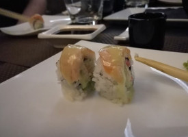 Taku Risto Sushi food