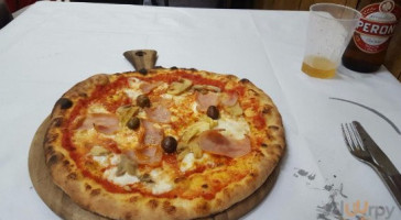 Pizzeria Trattoria Il Rustico food