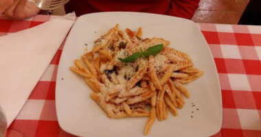 La Trattoria Da Ugo food