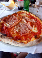 Il Bucaniere Pizzeria food