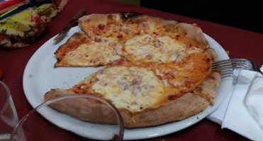 Pizzeria I Tre Angeli food