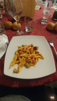 Tenuta Cantagallo food