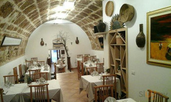 Trattoria Caragol inside