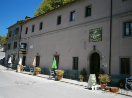 Pizzeria L' Alpino outside