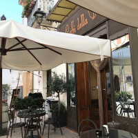 Caffe Della Villa outside