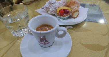 San Nicola Pasticceria food