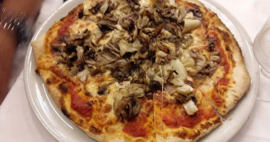 Pizzeria La Pecora Nera food