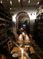 L'enoteca Marcucci food