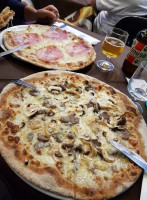 Pizzeria Da Rino food