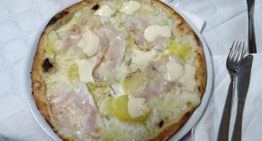 Pizzeria Matese food