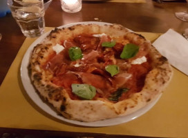 Pizzeria Varo food