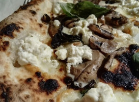 Pizzeria Varo food