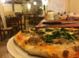 Trattoria Pizzeria Il Conte Di Cavour food