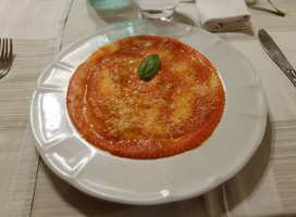 Trattoria Lo Romani Da Vittoria E Gigi food