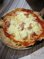 Mopy Pizzeria food