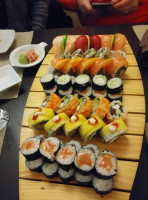 Sushi Live food