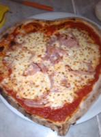 Pizzeria Mame food