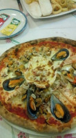 Scrigno Pizzeria food