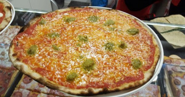 Pizza Dal Pazzo food