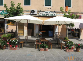 Creperia Polo outside