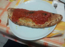 Pizzeria All'angolo food