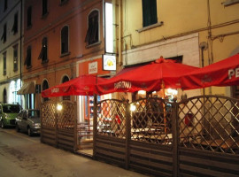 Pizzeria Da Asporto E Cucina Take Away outside