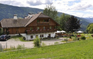 Gasthaus Irenberghof outside