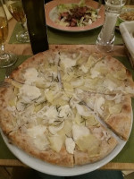 Il Pirata Pizzeria food