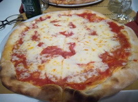 Rosticceria Pizzeria Da Silvio food