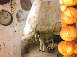 La Grotta Della Petrarola Prodotti Tipici Lucani Degustazioni Panificio inside