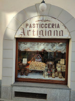 Pasticceria Artigiana inside