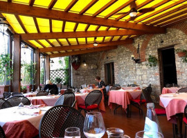 Trattoria Italia food